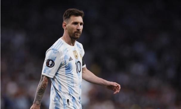 瑞乌达成合作，乌空军迎新机，俄乌空战格局或因“鹰狮”生变